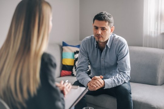 How to Find the Right Counsellor or Therapist for You – Ishkama